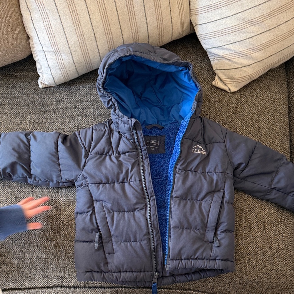 L.L. Bean navy Puffer Jacket with Vibrant Blue Lining